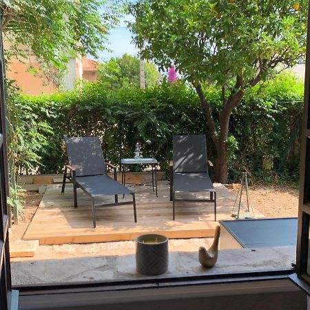 Appartement 1Piece Avec Jardin Dans Mas De Caractere سا لُرون دو فار المظهر الخارجي الصورة